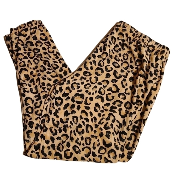 𝅺secret Treasures | Cheetah Print Leggings - Picture 7 of 12